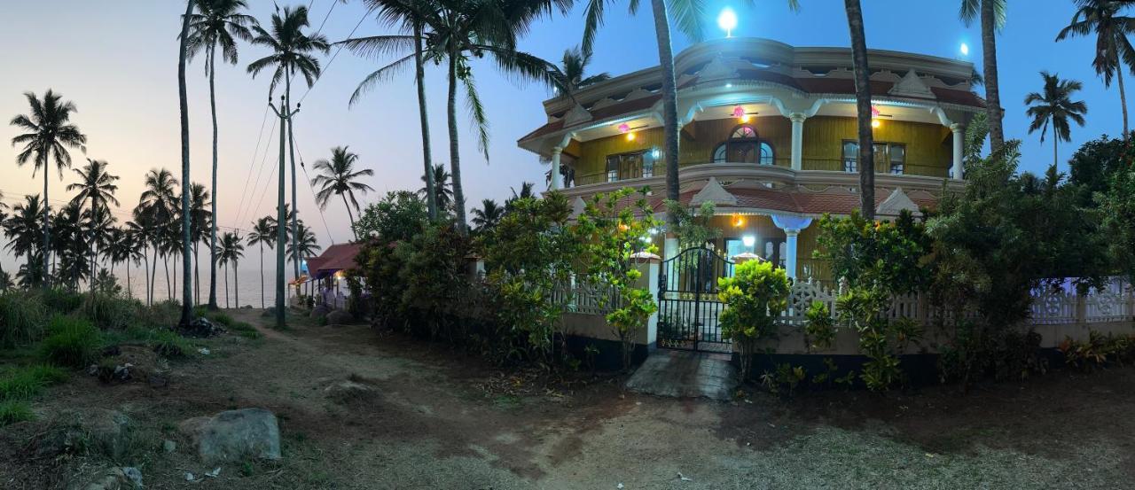 Kovalam Beach House Esterno foto