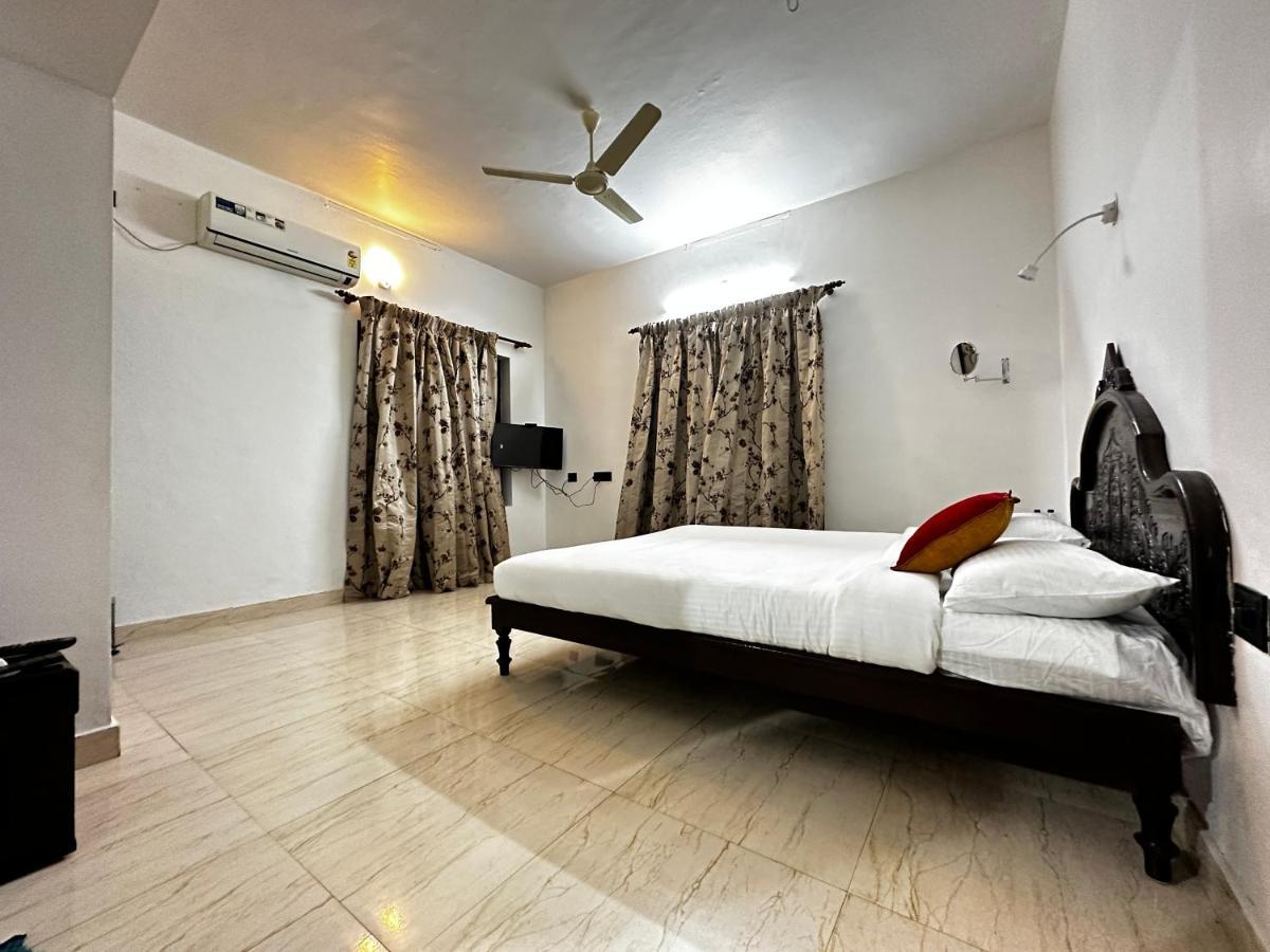 Kovalam Beach House Esterno foto